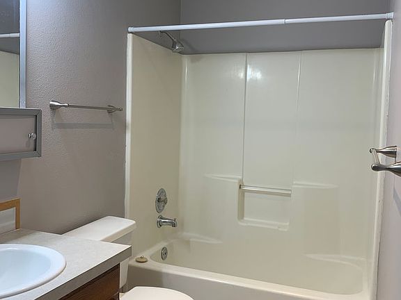 5th image of 812 S 8th Ave APT 1