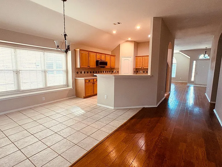 5970 Dustin Trl — Photo 18