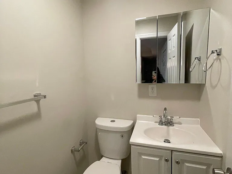 849 S 19th St #1R — Photo 20