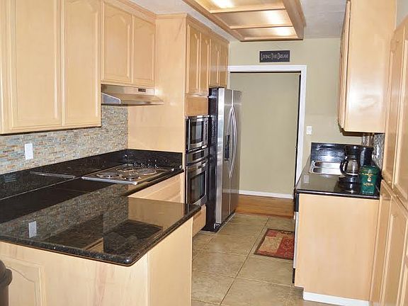 3rd image of 1632 Wayland Ave