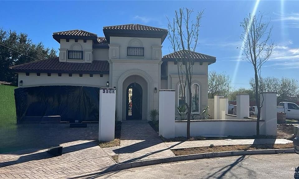 1st image of 5001 E Pecan Blvd