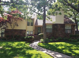 1007 N Faulkner Pl, Claremore, OK 74017