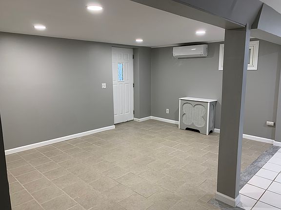 4th image of 561 Bellmore Ave #561