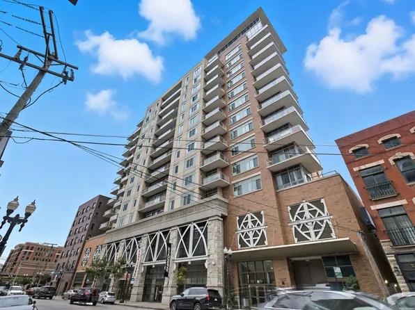 230 W Division St APT 807, Chicago, IL 60610