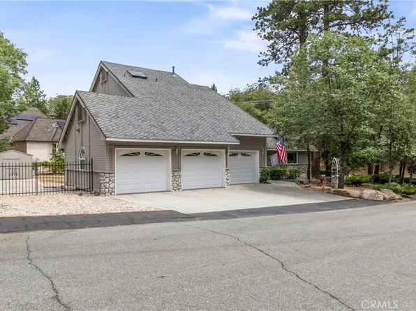28116 Lachen Rd, Lake Arrowhead, CA 92352
