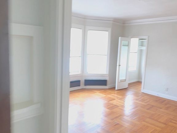 3rd image of 1901 Beach St APT 8