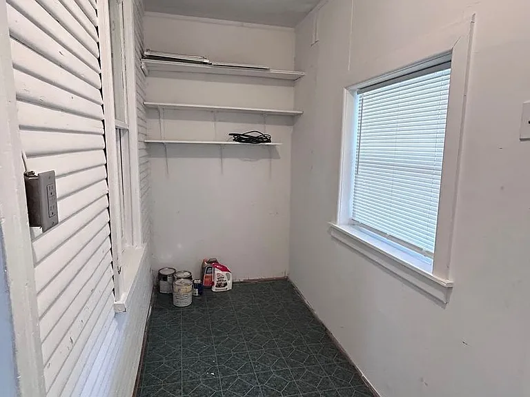 417 Clarendon Ave — Photo 8