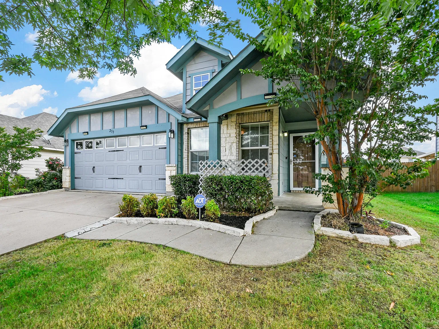 233 Chalk Mountain Dr — Photo 2