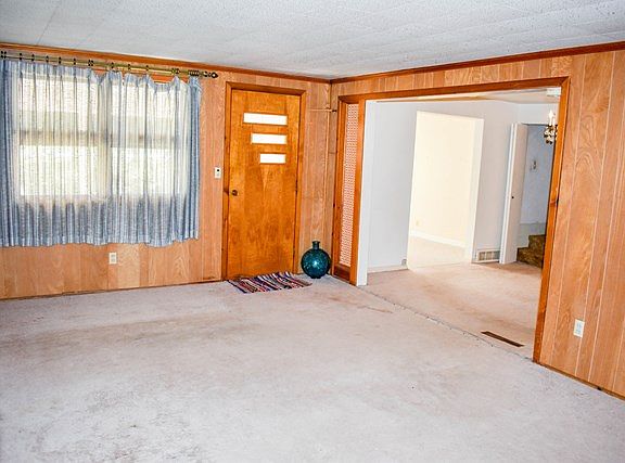 5th image of 1936 Park Ave W