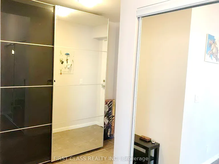 832 Bay St #505 — Photo 18