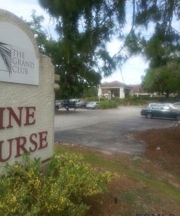 3rd image of 15 White House Dr