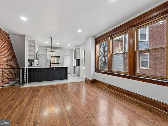 5th image of 1512 W 7th St
