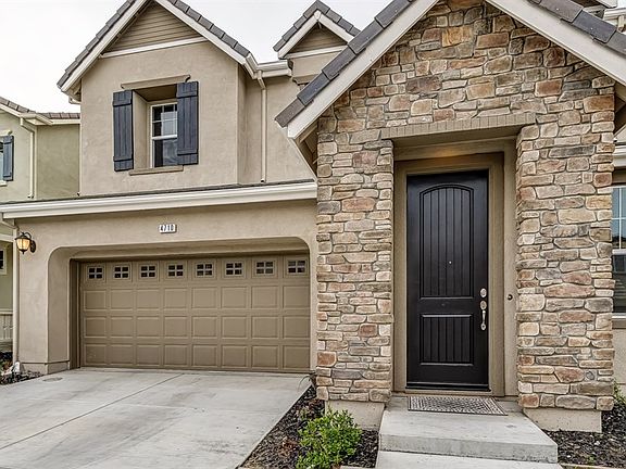 3rd image of 4710 N Spago Dr
