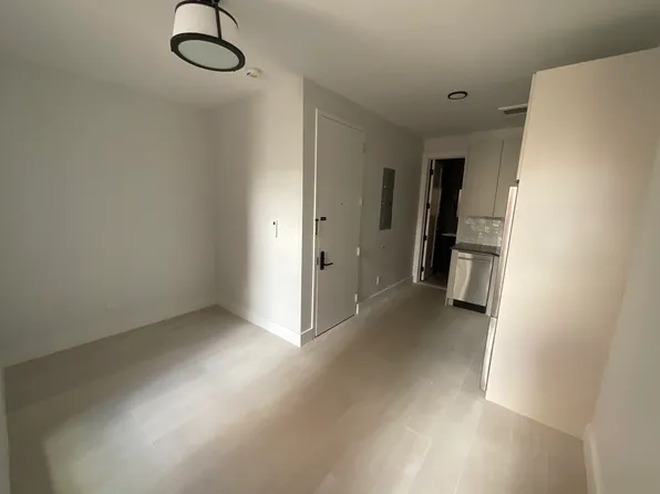 441 East 75th Street image 4 of 14