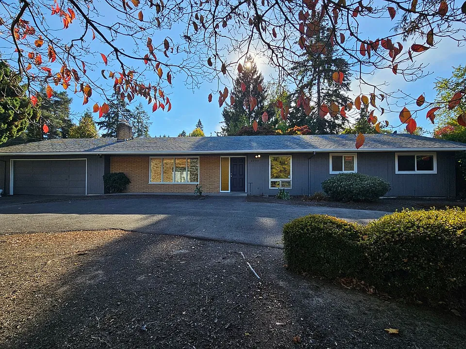 8950 SW Jamieson Rd
