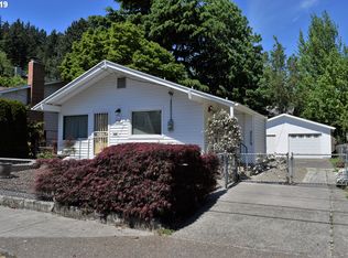7249 SE Stephens St, Portland, OR 97215