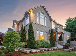 2318 Valley Forest Way, Oakville, ON L6H 6W8
