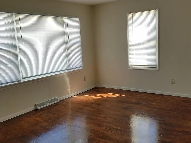 5901 N Highway Vv — Photo 12