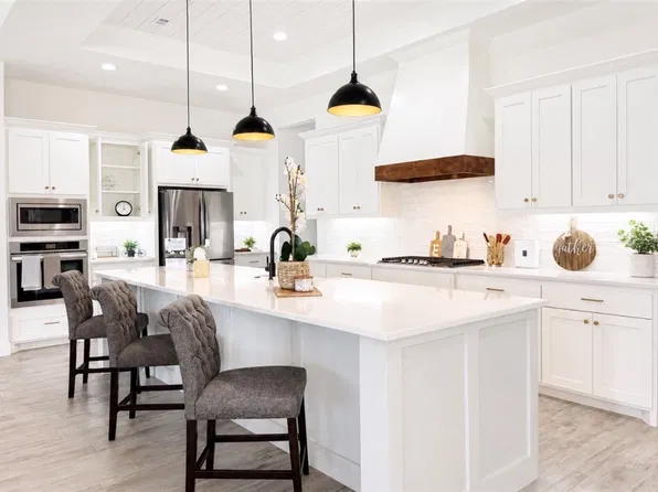 4213 Skylar Dr, College Station, TX 77845