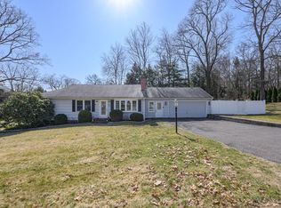 59 Glenn Dr, Wilbraham, MA 01095