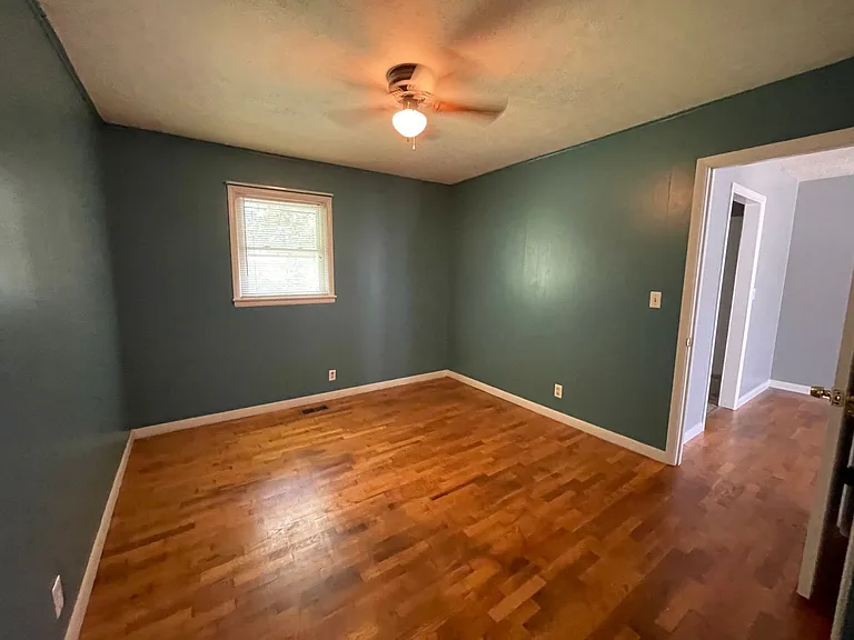 730 Crabapple Dr — Photo 5