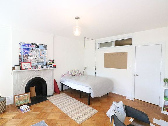 2nd image of 20 Sidney Pl #4R