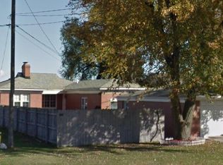 30040 Jefferson Ave, Saint Clair Shores, MI 48082