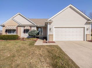 2863 Bonny Brook Dr, Howell, MI