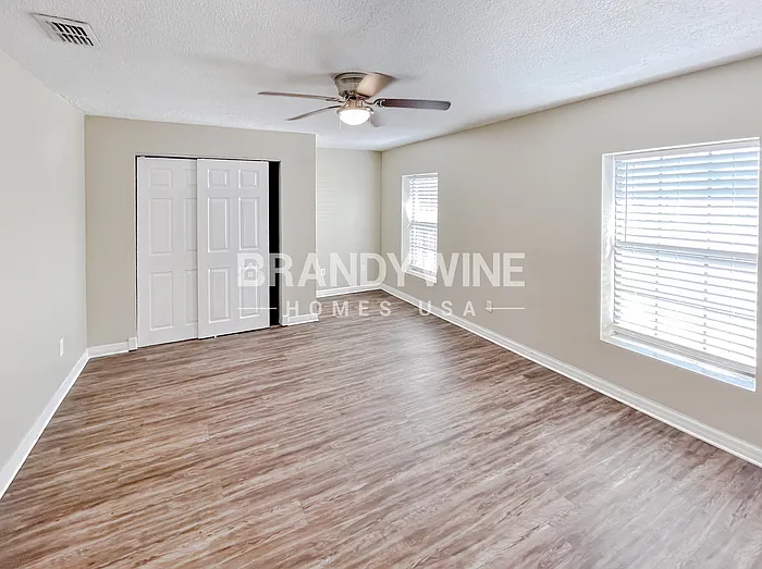 616 Pembridge Dr W — Photo 8