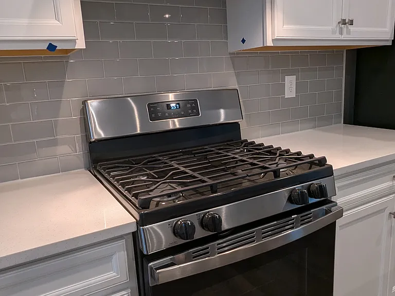 335 E Cochran St — Photo 22
