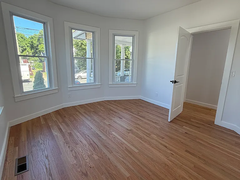 454 Newfield Ave #1 — Photo 15