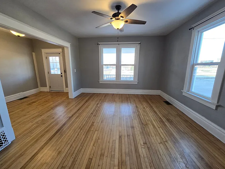 322 Broad St — Photo 14