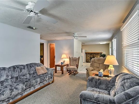 4th image of 8672 69th St
