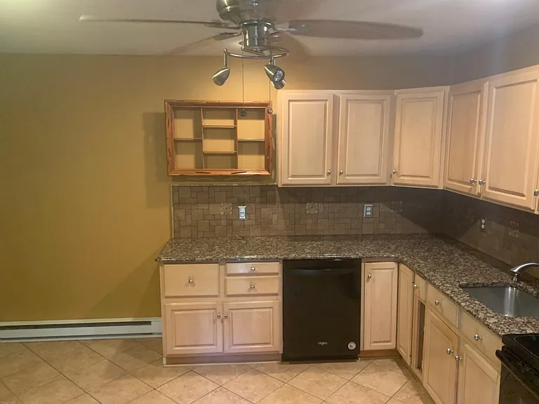 1190 Chickadee Dr — Photo 23