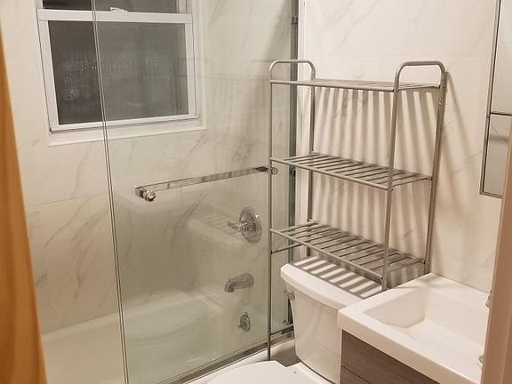 2nd image of 3338 Utopia Pkwy Floor 2
