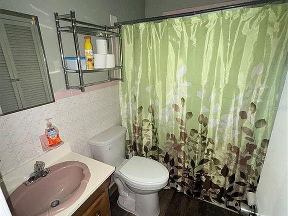 4th image of 3845 40TH AVENUE N