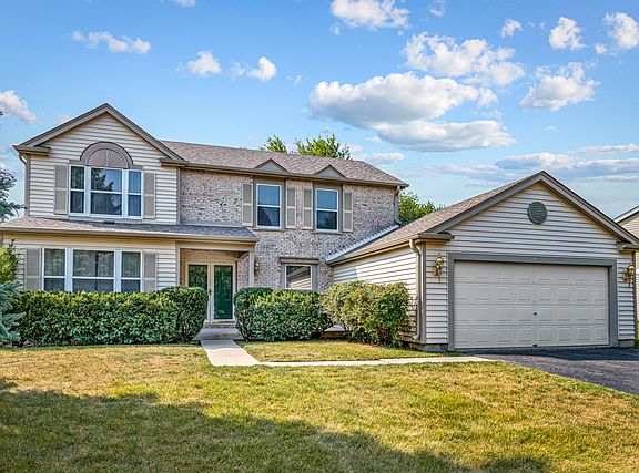 2nd image of 971 Woodbridge Dr