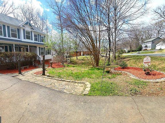 2nd image of 41 Hamlin Dr