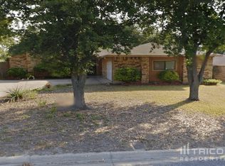 10212 Stoney Bridge Rd, Fort Worth, TX 76108