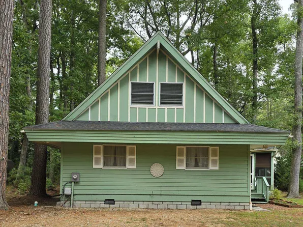 175 Sandyhook Rd, Ocean Pines, MD 21811