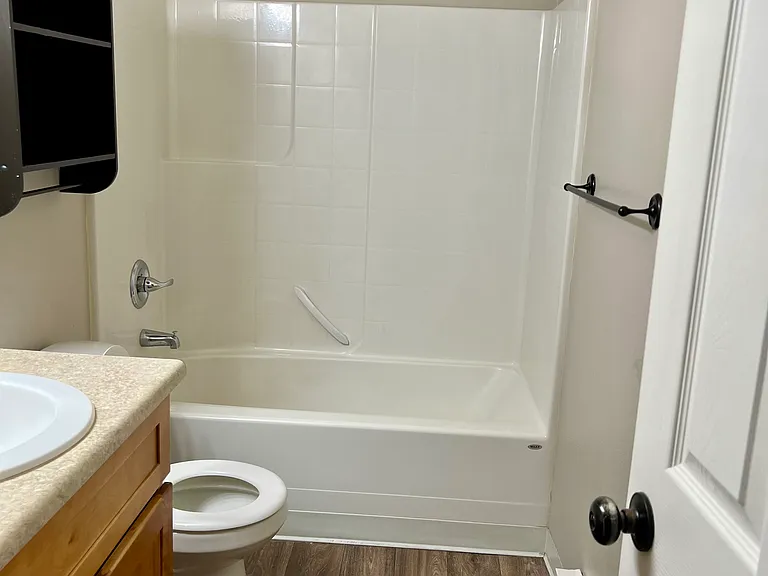 3213 49th Ave NE #3 — Photo 8