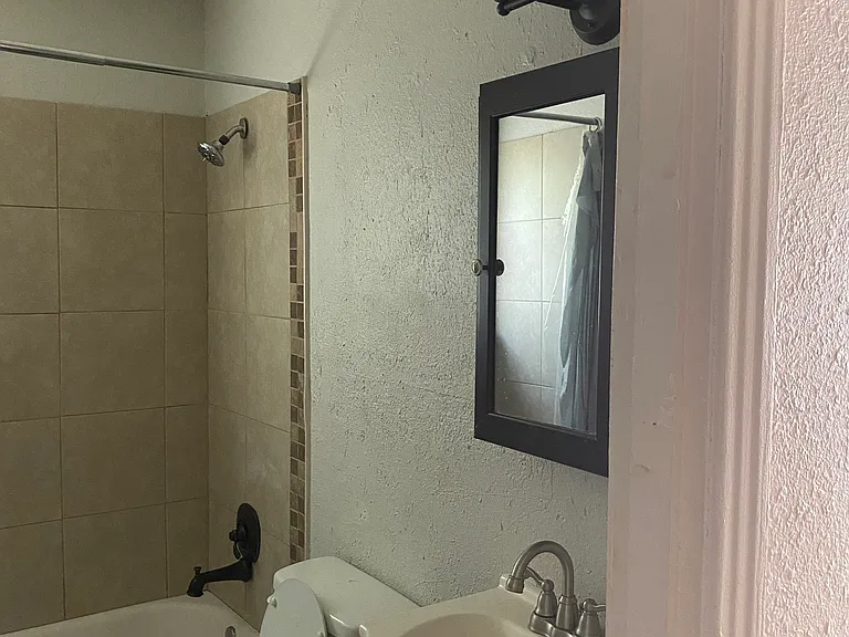 704 Carrie Ave — Photo 8