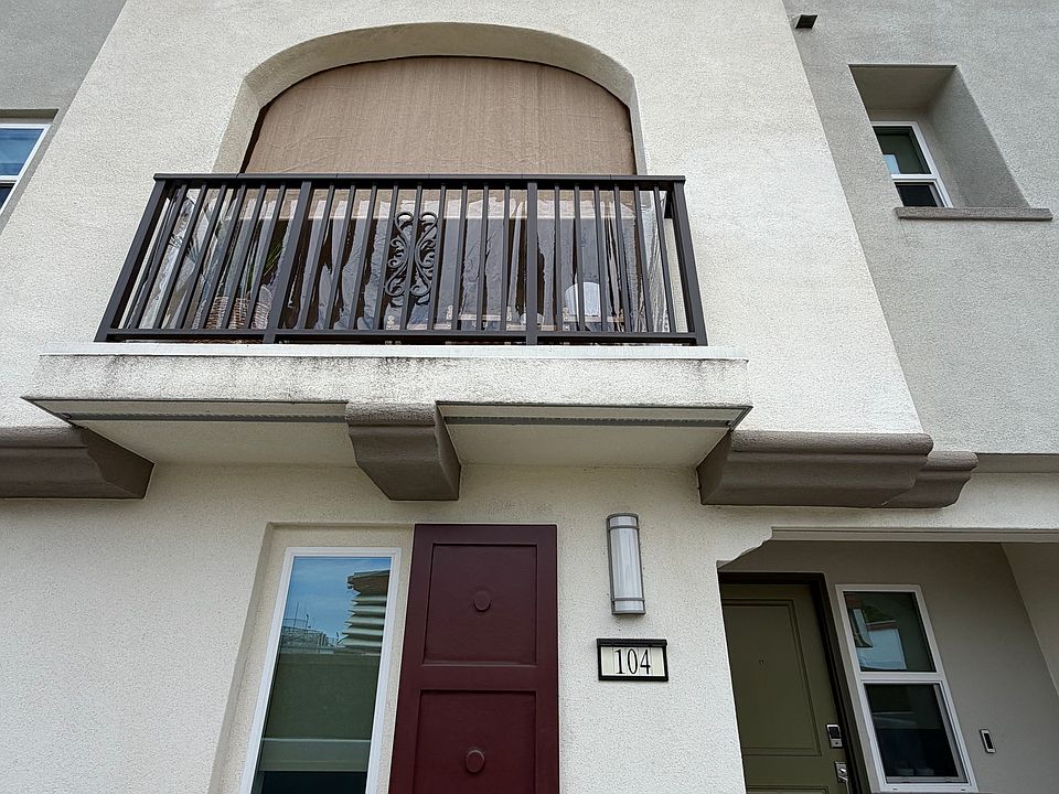 1st image of 2750 182nd St