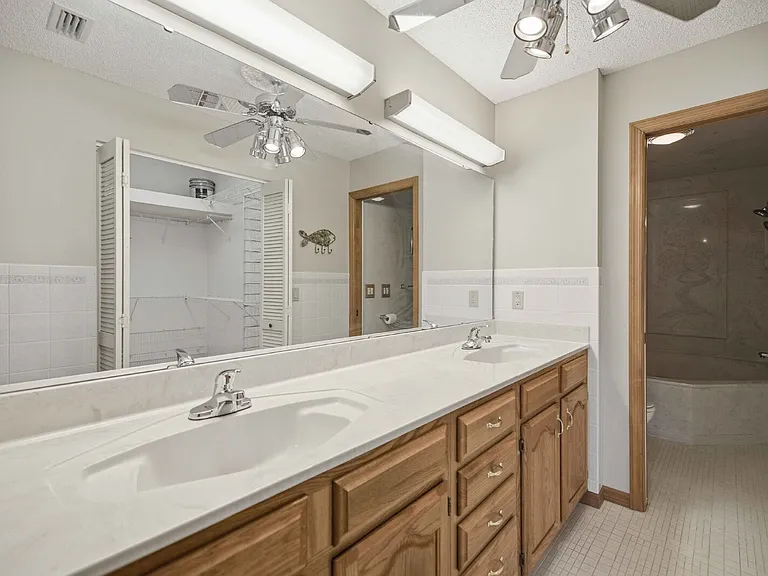 9177 SW 91st Cir — Photo 6