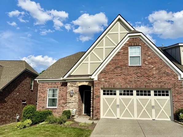 883 Cherry Grove Dr, Hendersonville, TN 37075