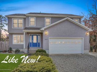 1527 Arient Rd, Forked River, NJ 08731