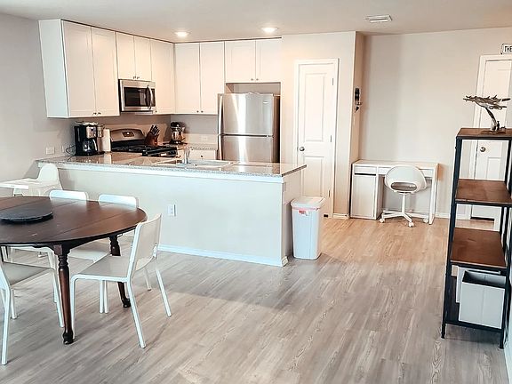 2nd image of 12727 Mirecourt Way