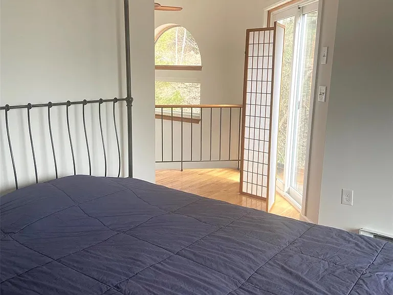 46 Patricia Ln — Photo 19