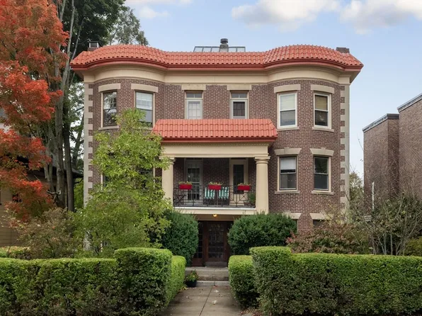 32 Robinwood Ave APT 3, Jamaica Plain, MA 02130