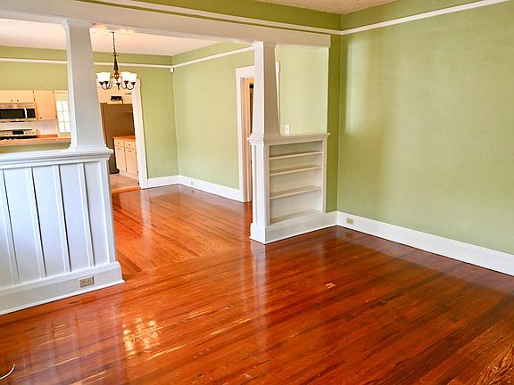 4th image of 918 E Shadowlawn Ave